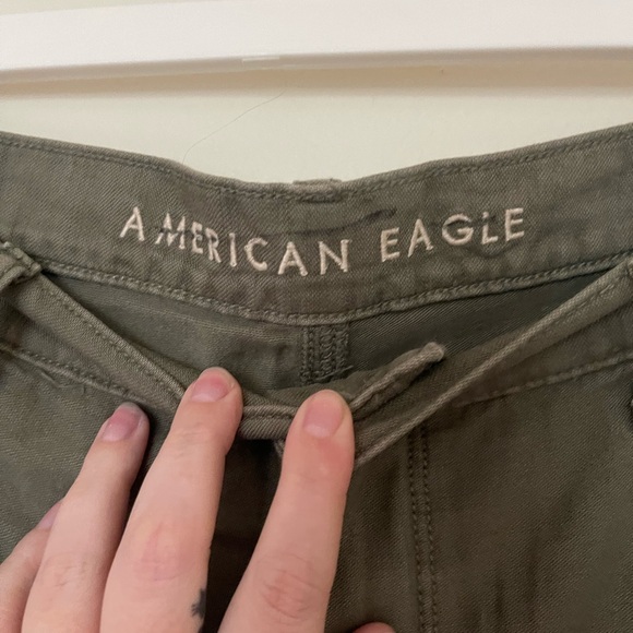American Eagle AEO Highest Rise Mom Short 18 - Picture 4 of 6